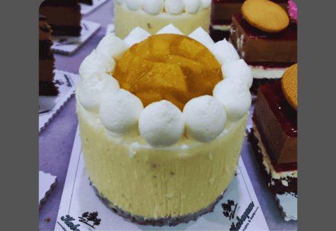 دورة كعكة الخوخ